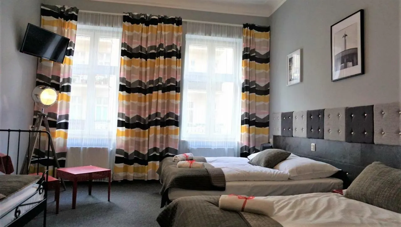Expolis Residence - City Center - 24H #Betterthanyourex Πόζναν